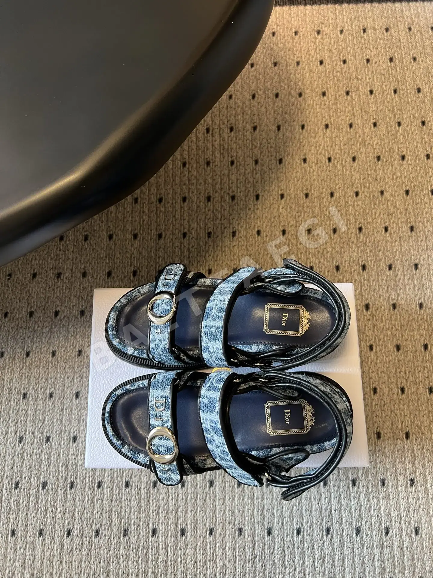 디올 모노그램 더블 버클 플랫폼 샌들 상세 이미지 6