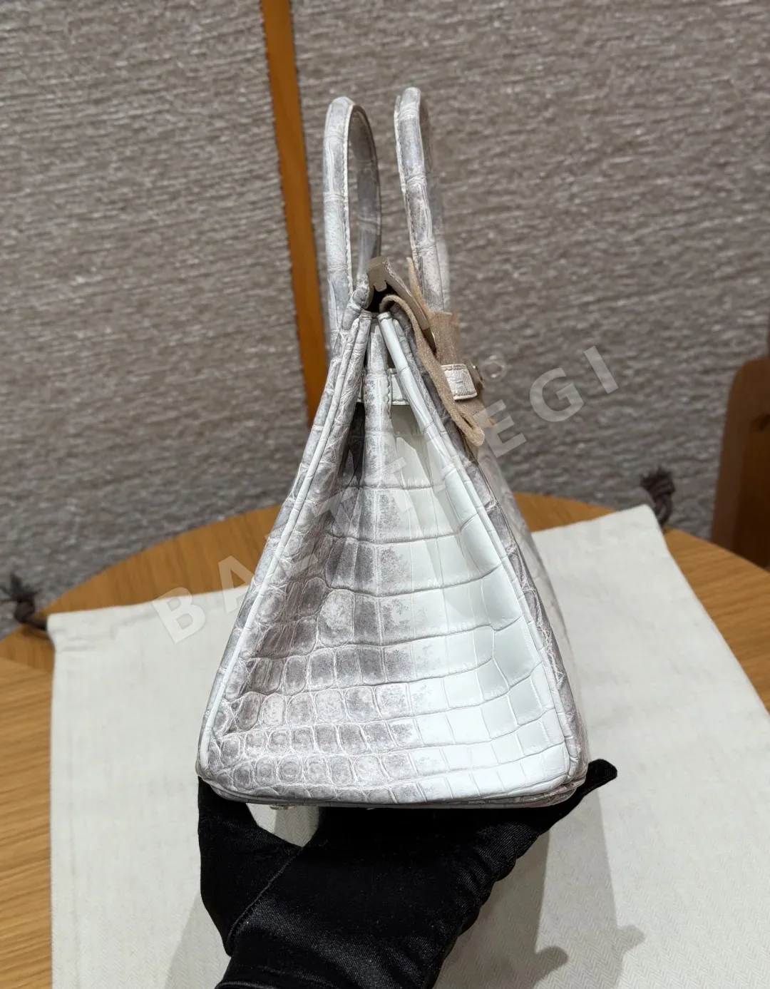 에르메스 버킨 나일 악어 가죽 지갑 상세 이미지 3