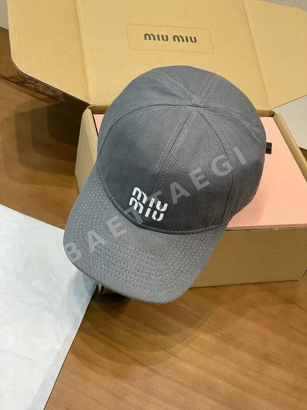 미우미우 드로스트링 베이스볼 모자 상세 이미지 2