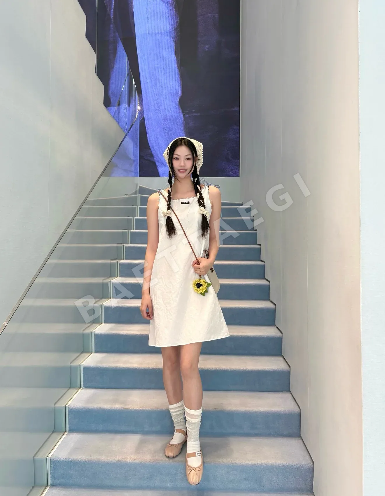 미우미우 내추럴 플리츠 민소매 원피스 상세 이미지 9
