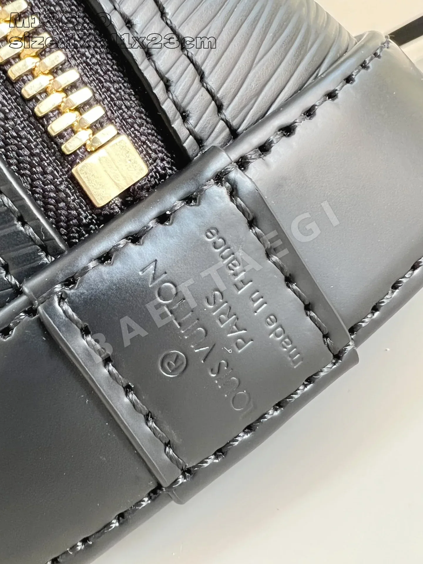 루이비통 M13670 블랙 알마 핸드백 BB 에피 상세 이미지 6
