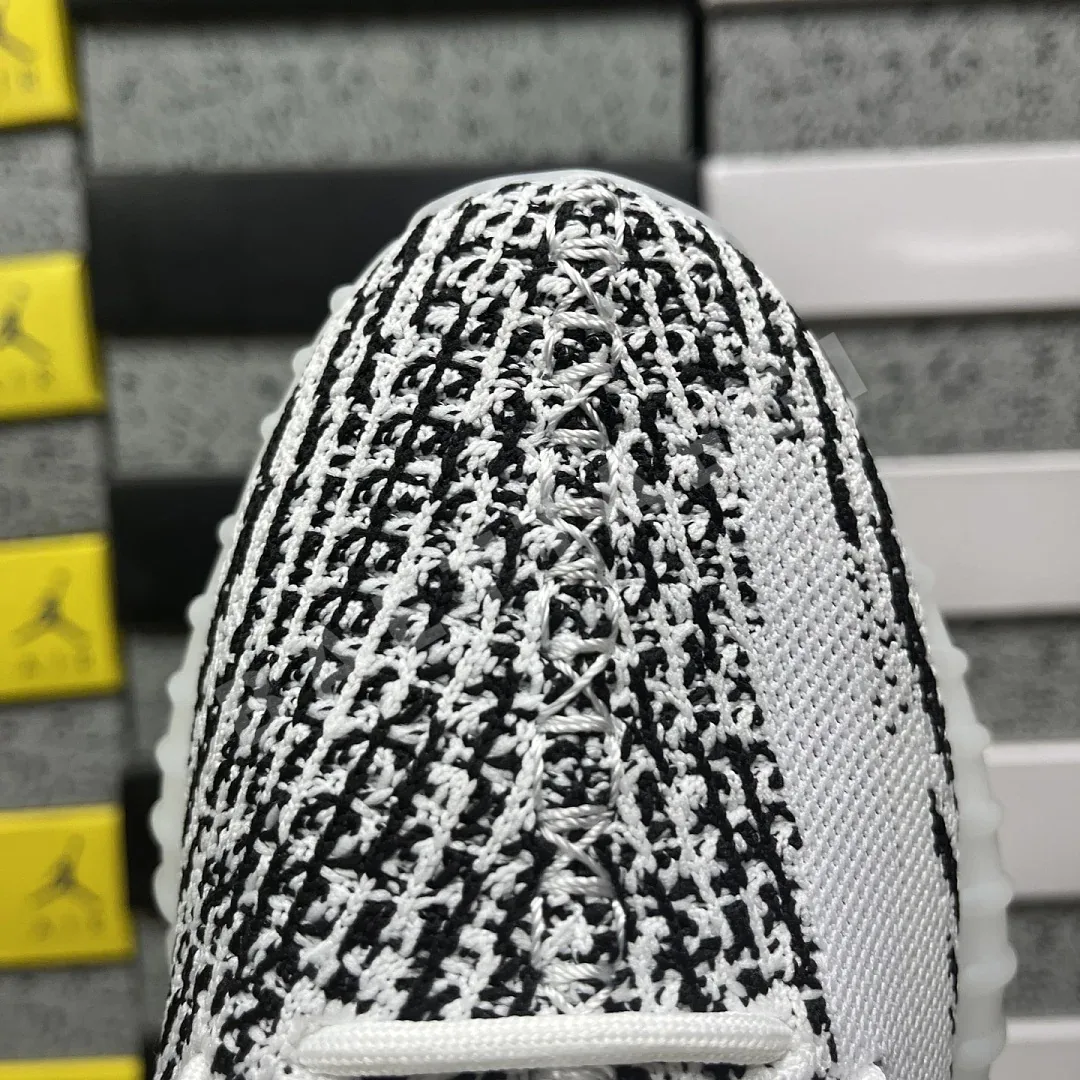 아디다스 [R] 이지 부스트 350 V2 CP9654 200741 Adidas Yeezy Boost 350 V2 상세 이미지 6