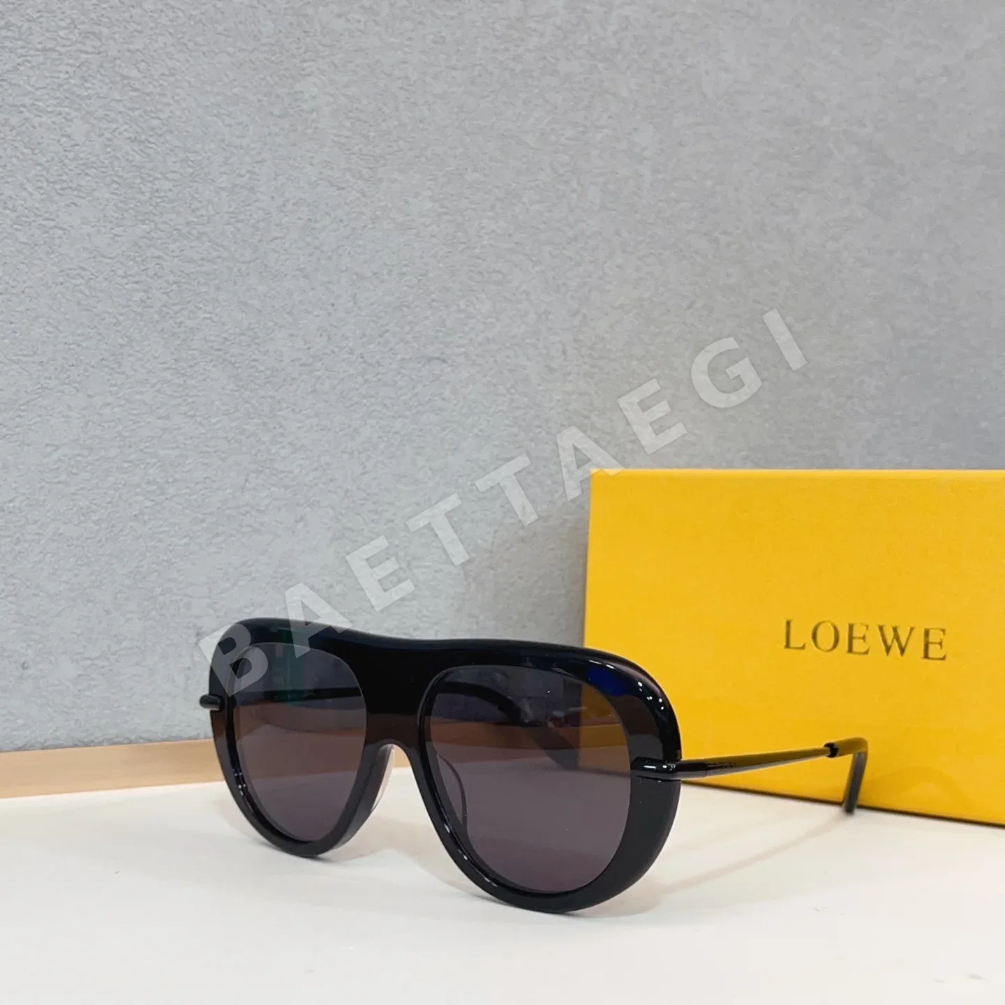 로에베 선글라스 72858 Loewe Sunglasses 상세 이미지 2