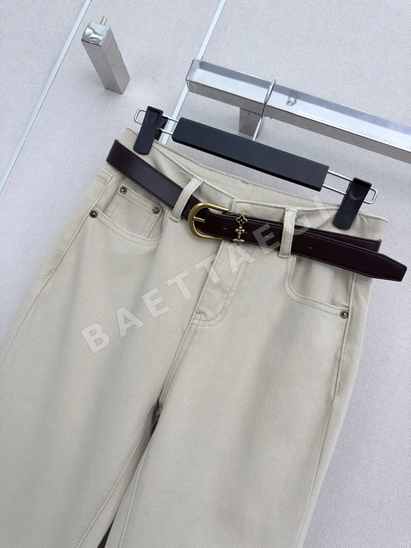 루이비통 엠보싱 포켓 플레어 바지 상세 이미지 2