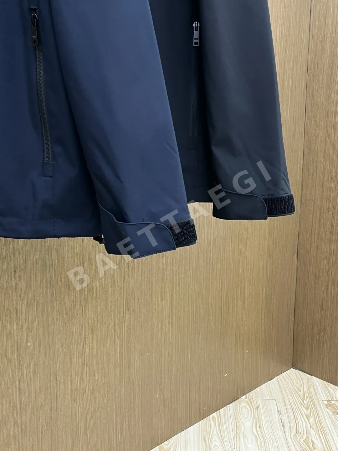 프라다 후드 폴리에스터 남성 자켓 상세 이미지 6