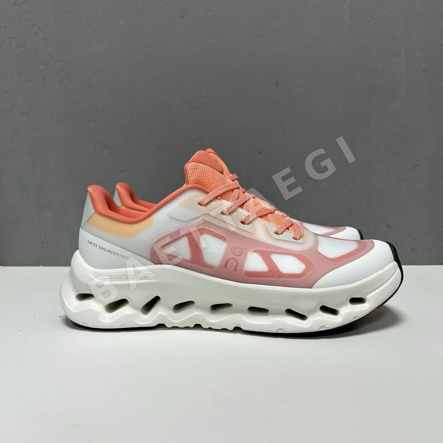 ON 신발 157692 Sneakers