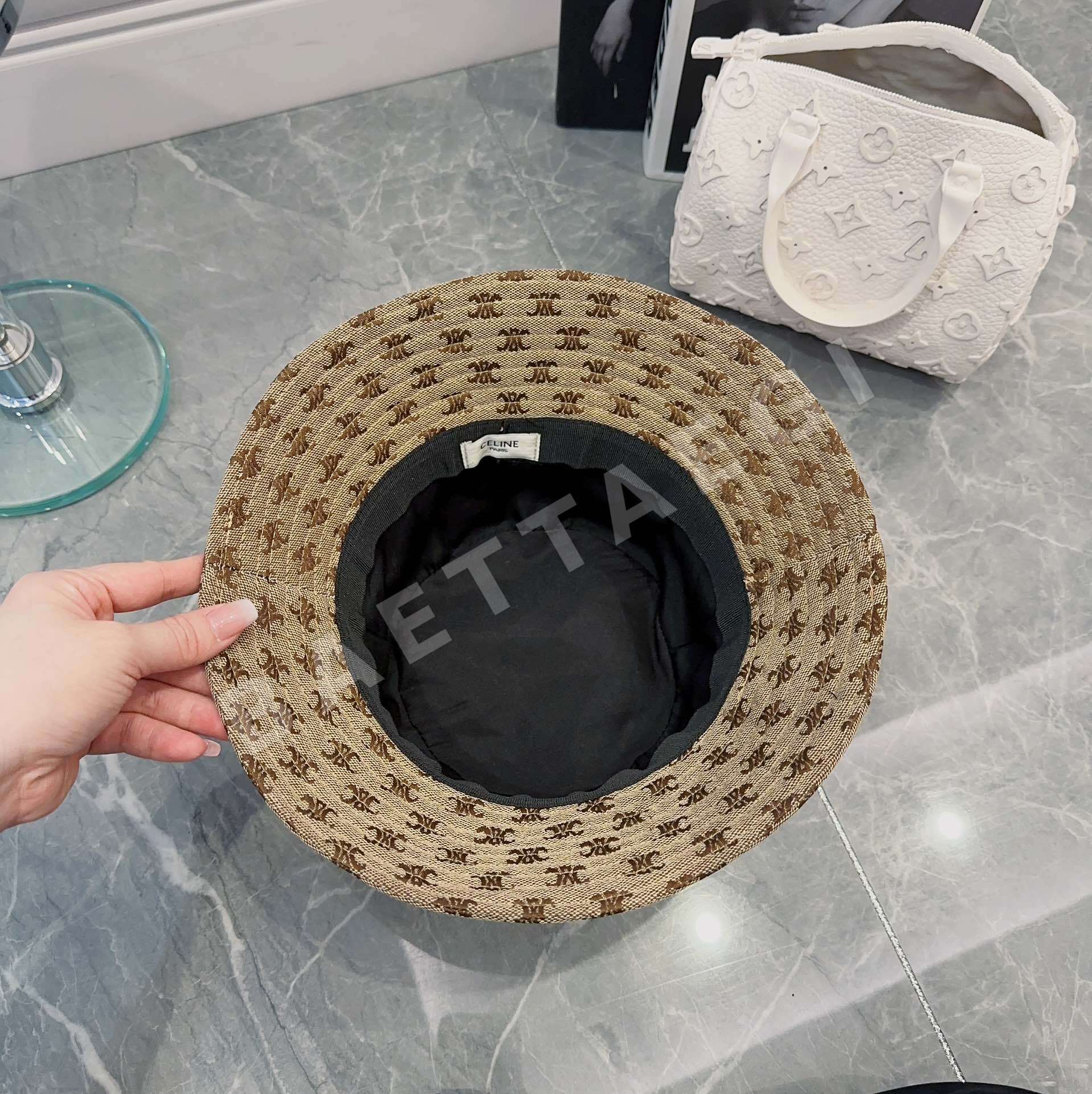 셀린느 모노그램 버킷 햇 모자 상세 이미지 9
