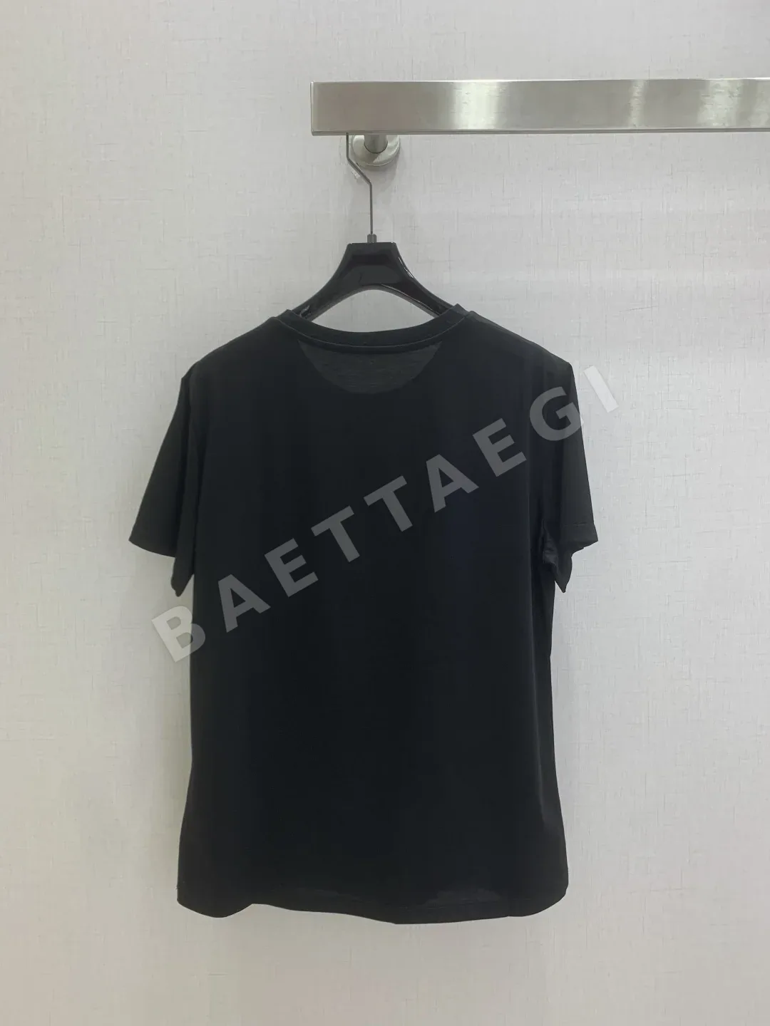 샤넬 더블 C 자수 여성 반팔 티셔츠 상세 이미지 9