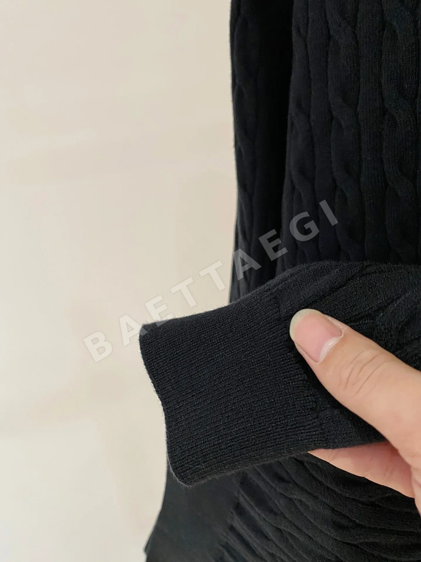 브루넬로쿠치넬리 남성 니트 상세 이미지 8