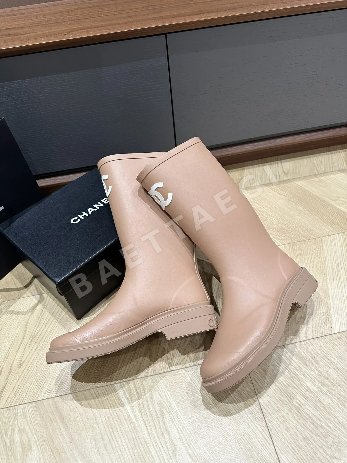 샤넬 레인부츠 상세 이미지 5