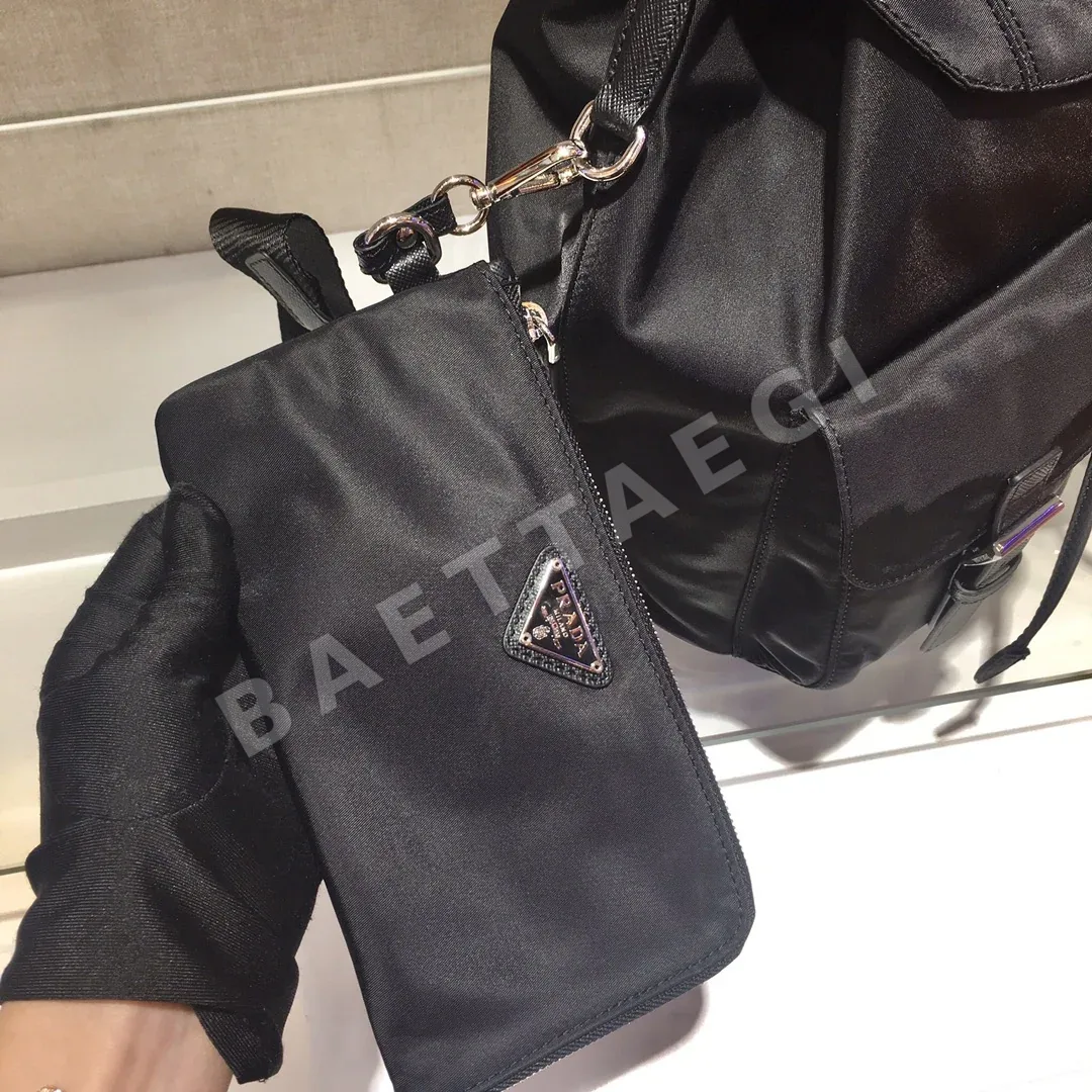 프라다 사피아노 레더 트림 나일론 백팩 1BZ811 상세 이미지 5