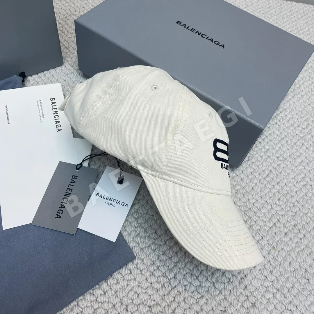 발렌시아가 더블 B 자수 클래식 야구모자 상세 이미지 4