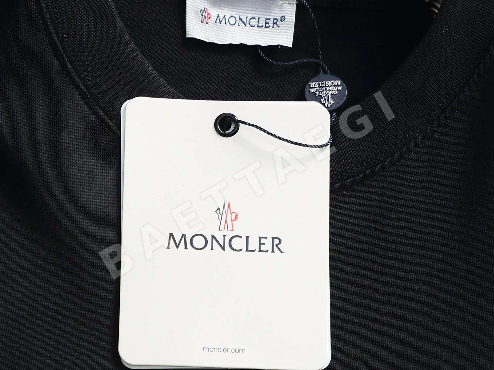 몽클레르 로고 자수 남성 반팔 티셔츠 상세 이미지 6