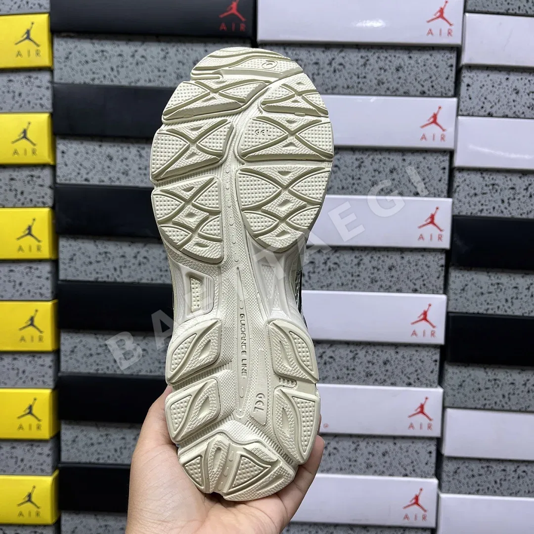 아식스 [WZ] 젤 큐뮬러스 16 1203A733-300 200409 Asics Gel-Cumulus 16 Dried Leaf Green 상세 이미지 7