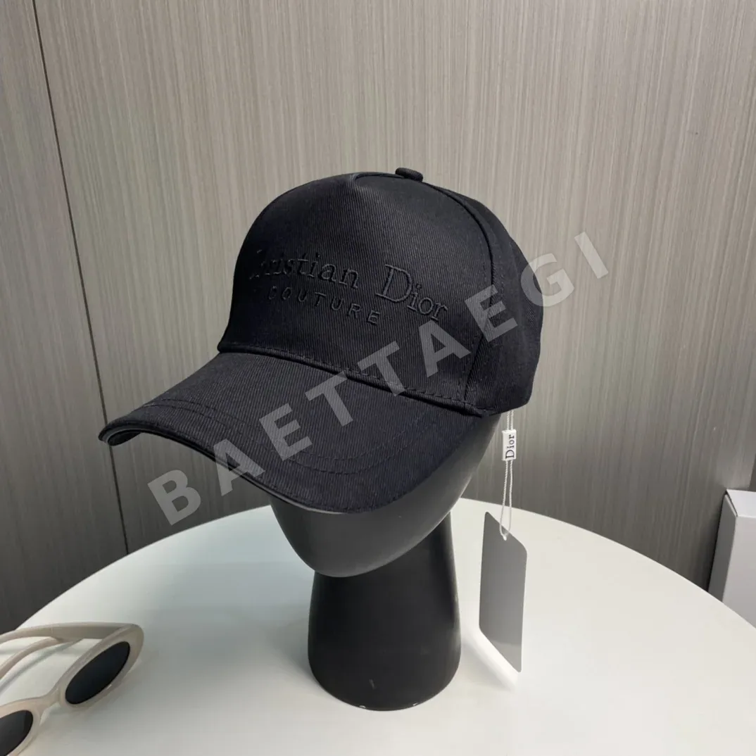 디올 자수 포인트 야구모자 133706