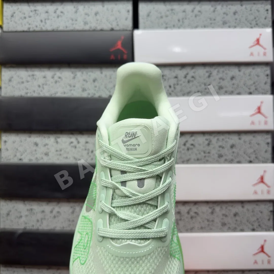 나이키 [5A] 보메로 프리미엄 HM5973-302 201794 Nike Vomero Premium Barely Green 상세 이미지 5