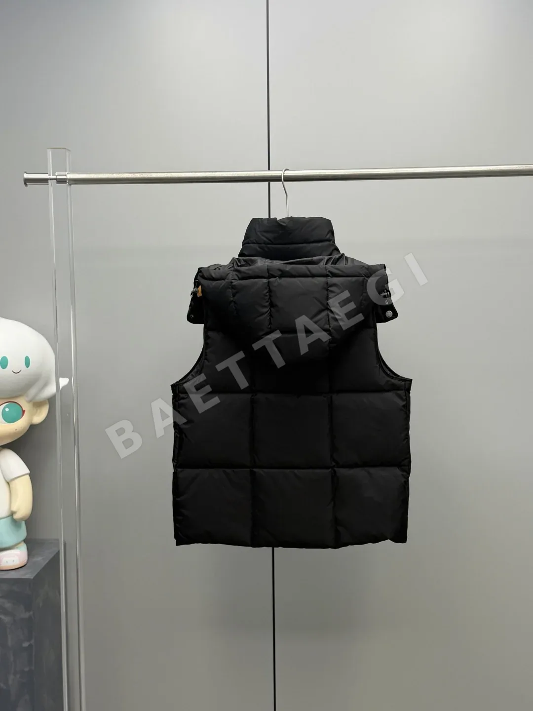 몽클레르 남성 다운 조끼 상세 이미지 9