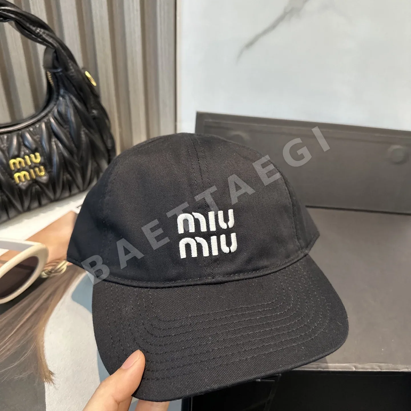 미우미우 모자 81108 Miu Miu Cap 상세 이미지 5