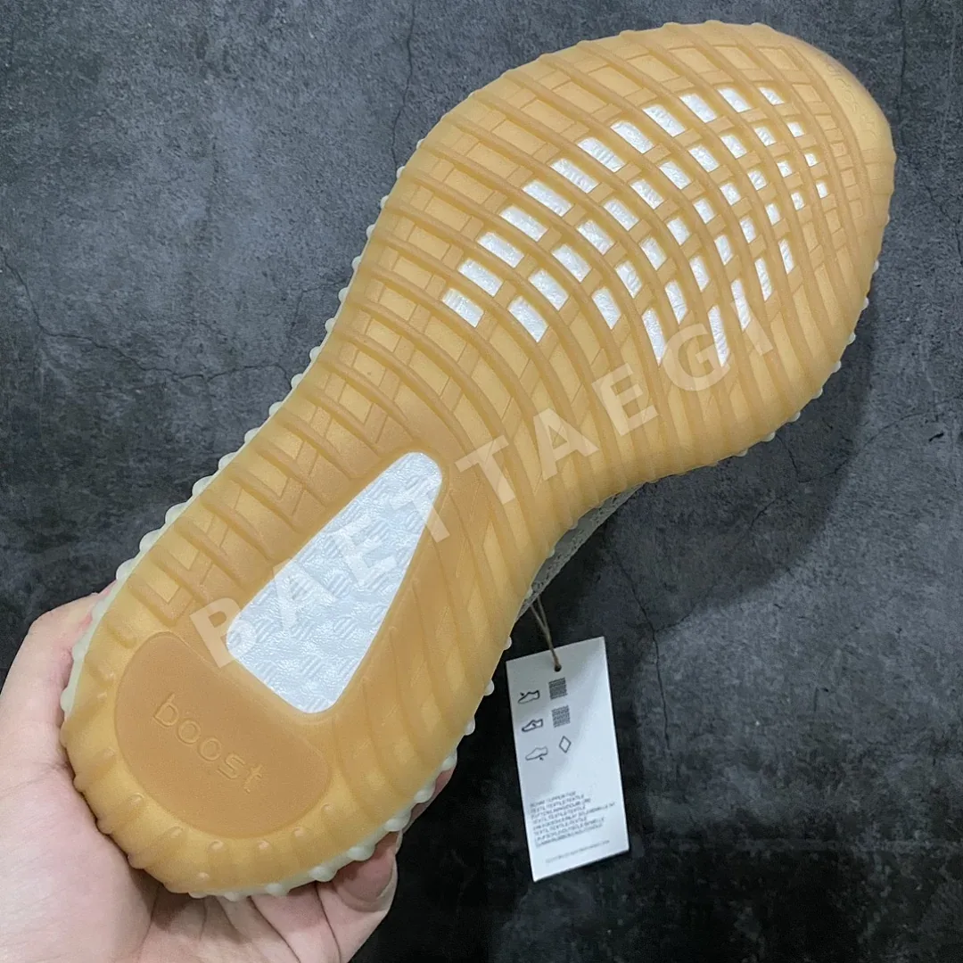 아디다스 이지 350 F99710 200667 Adidas Yeezy 350 상세 이미지 2