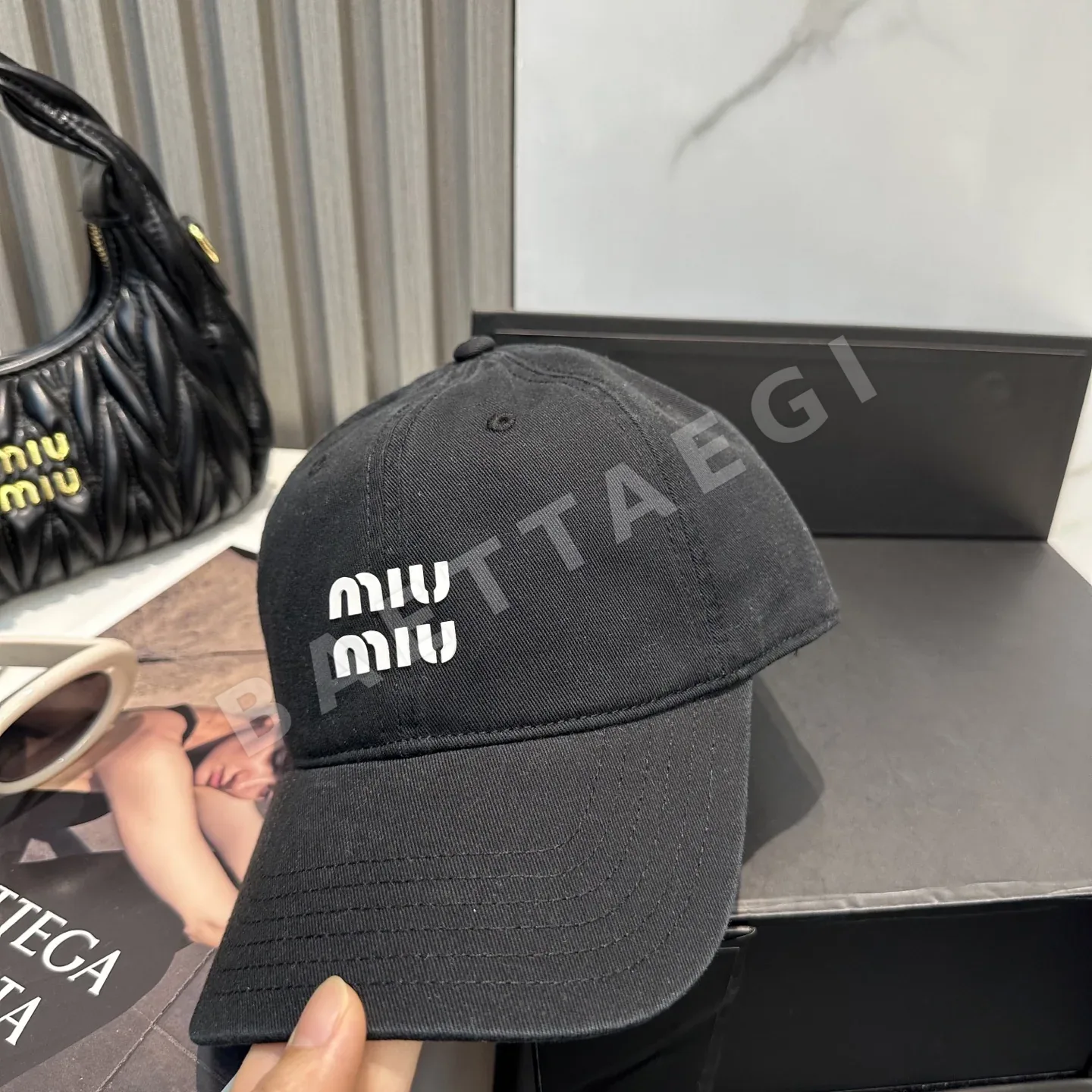 미우미우 캔디 컬러 베이스볼 캡 상세 이미지 2