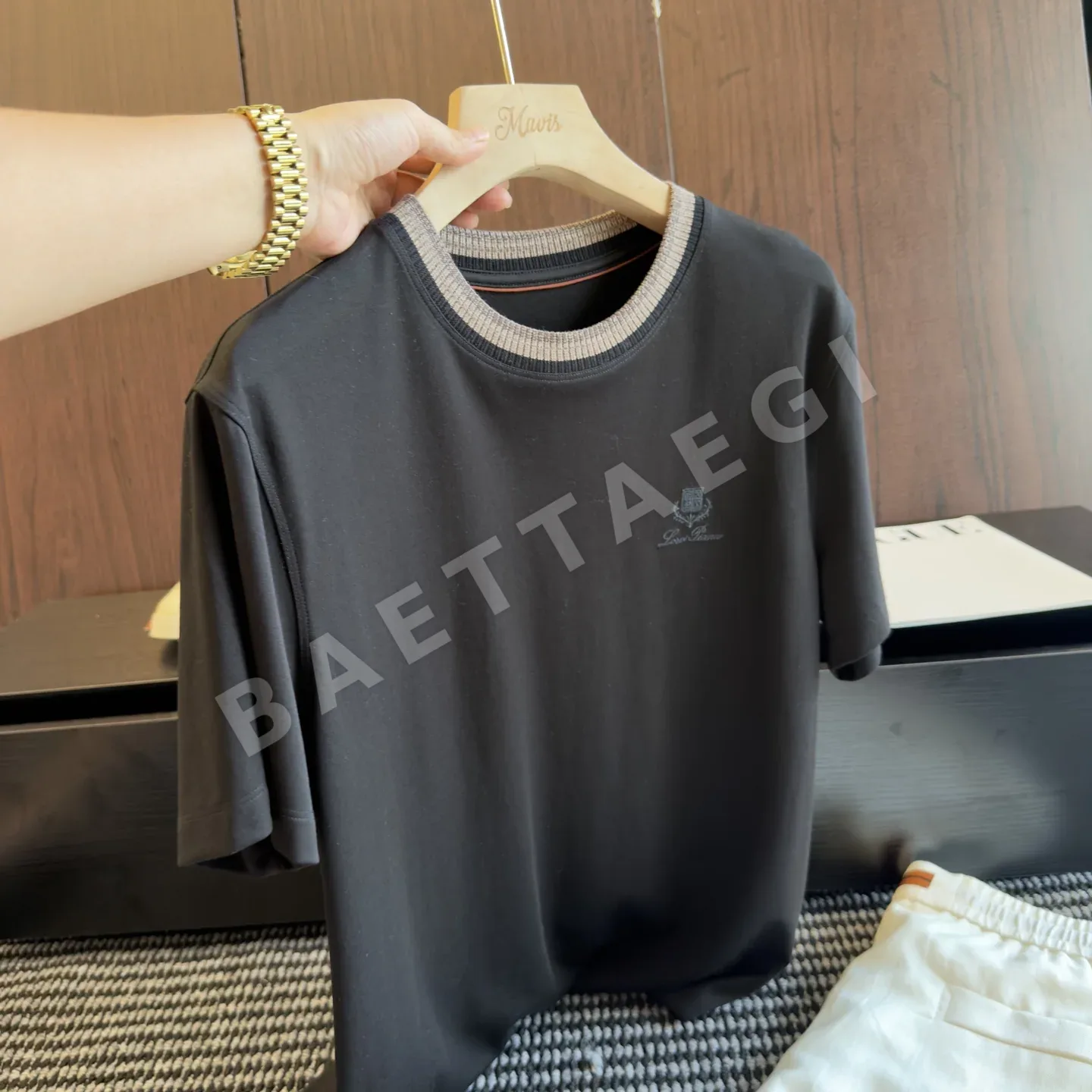 로로피아나 리브 카라 블랙라벨 남성 반팔 티셔츠 상세 이미지 5
