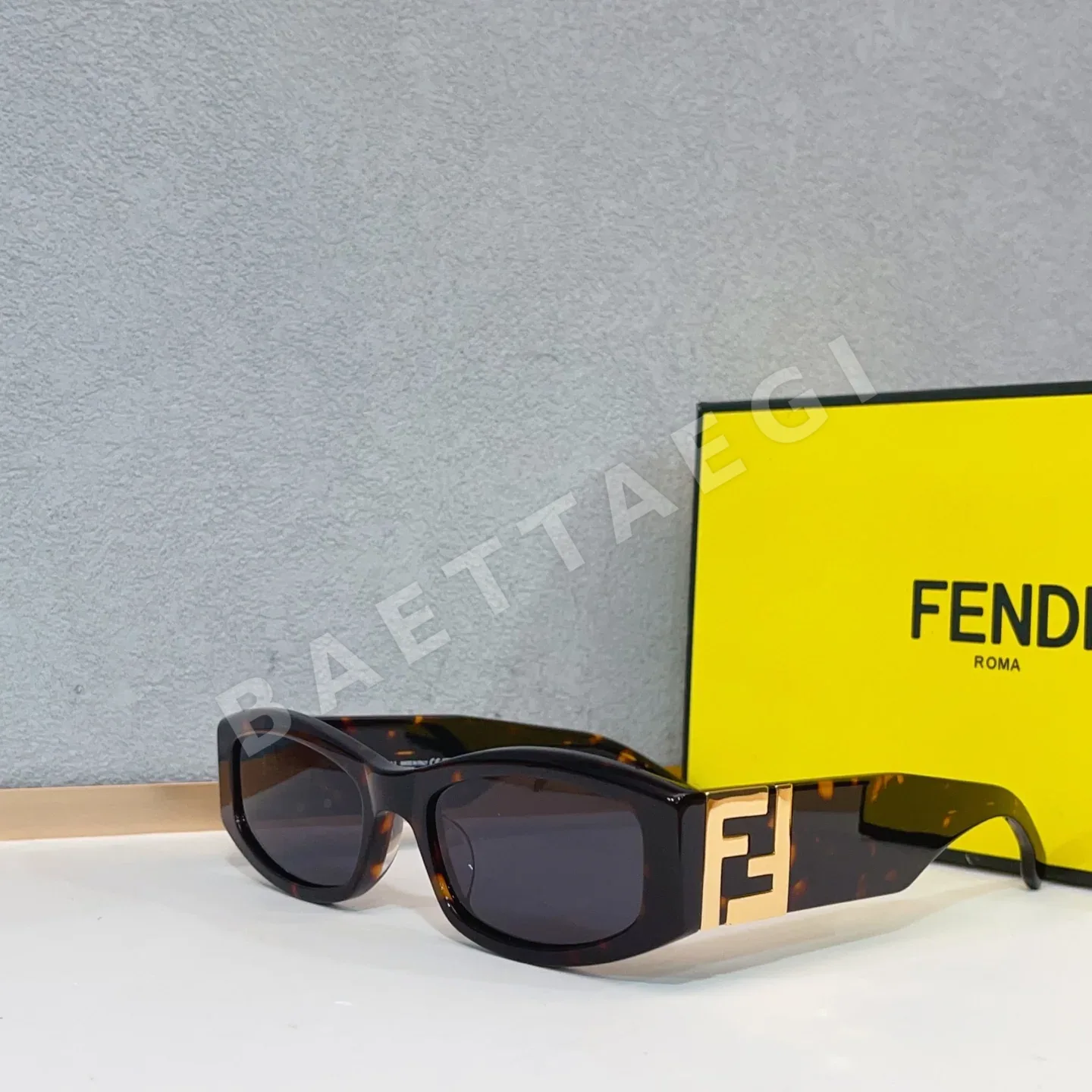 펜디 선글라스 74220 Fendi Sunglasses 상세 이미지 7