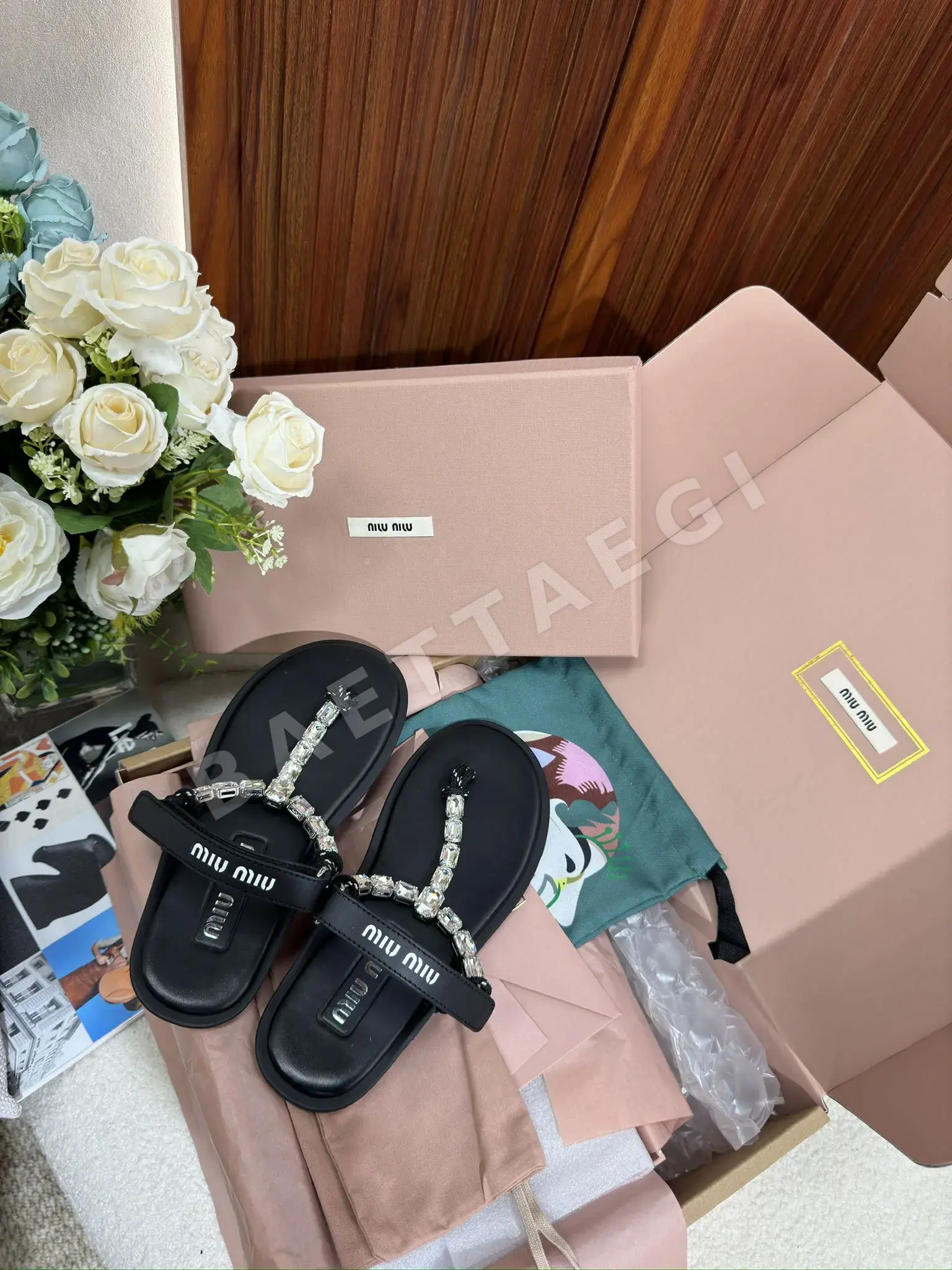 미우미우 24 리비에르 플립토 라인스톤 샌들 상세 이미지 9