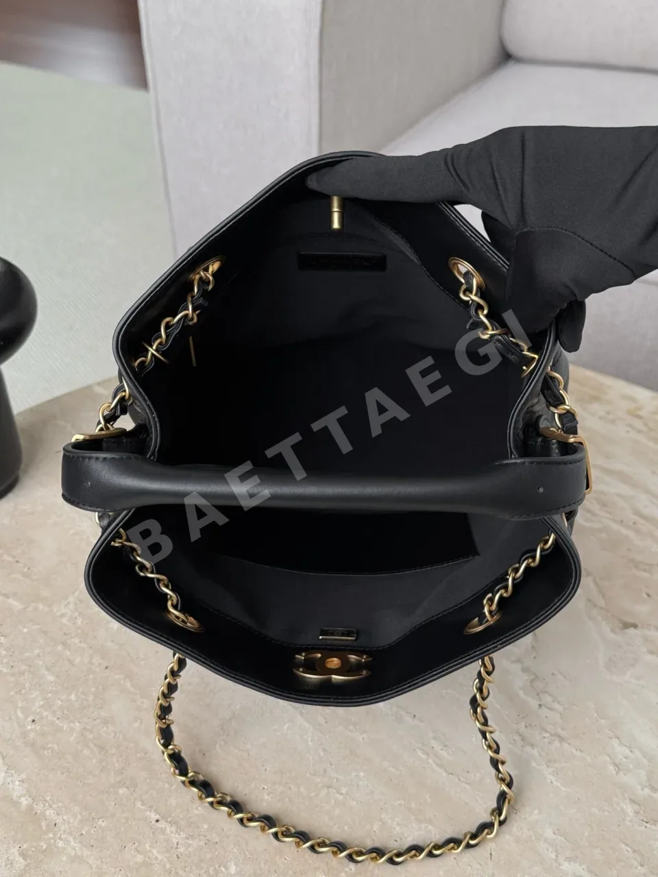 샤넬 25A 호보백 블랙 금장 가방 25A 32996