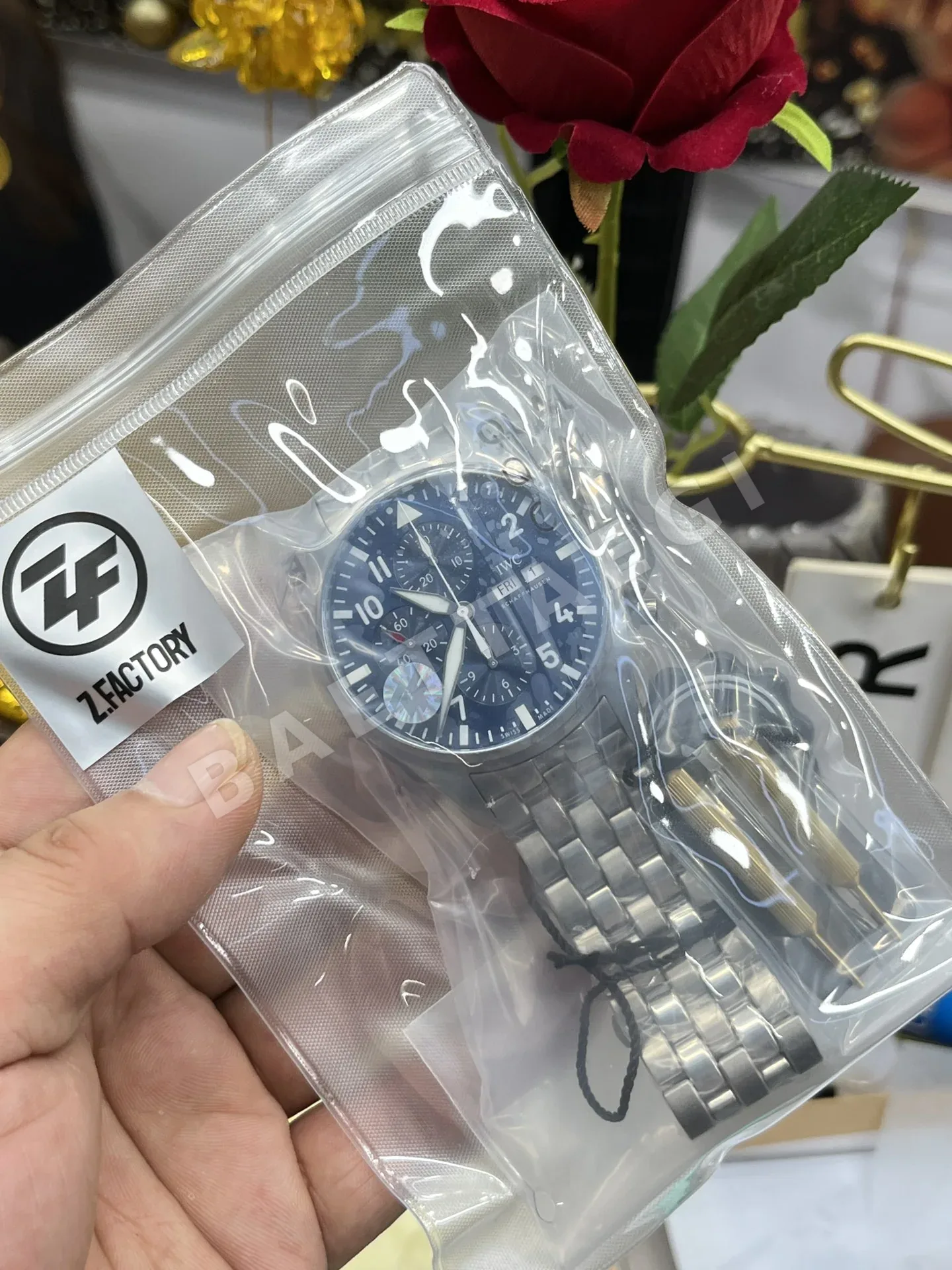 IWC 파일럿 크로노그래프 시계 자동 무브먼트 상세 이미지 9