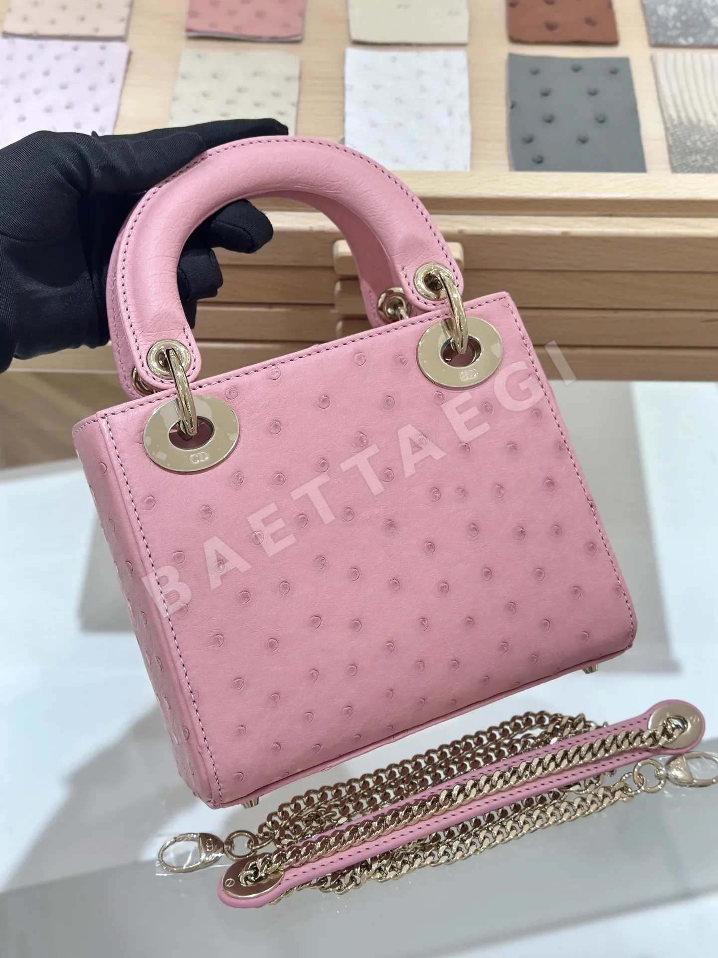 디올 라이코 17 타조 가죽 가방 상세 이미지 2