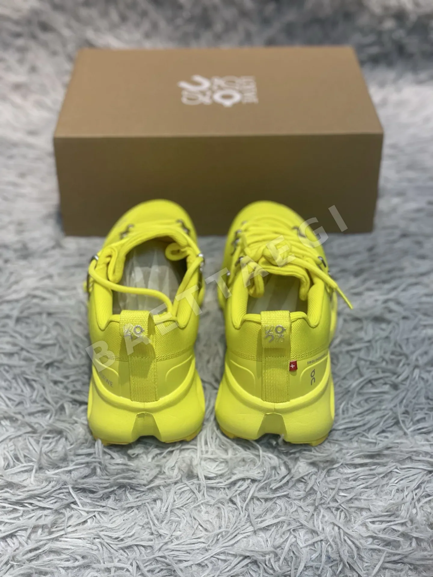 ON 퓨어 오리지널 하이킹 슈즈 상세 이미지 3