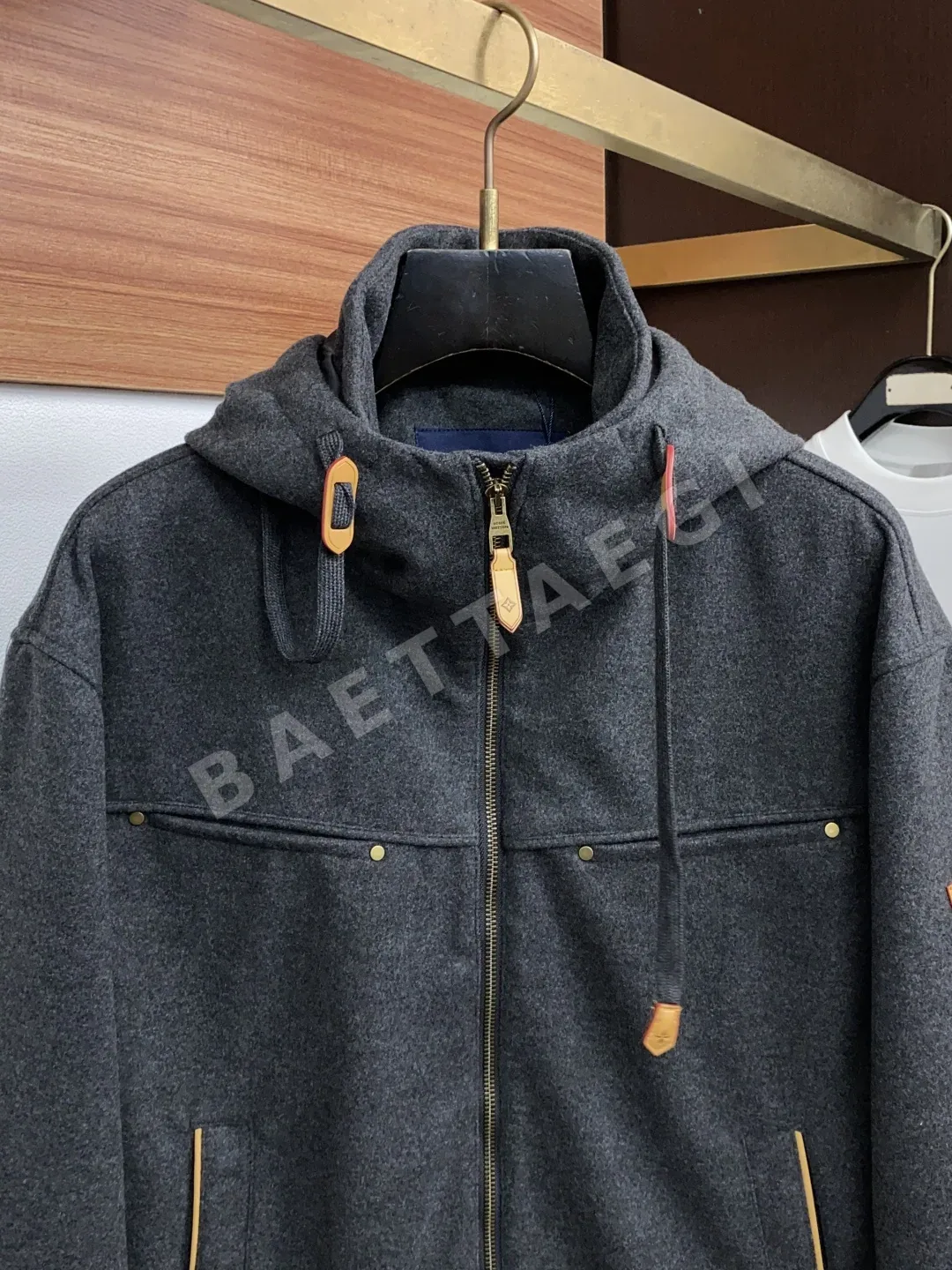 루이비통 후드 울 자켓 상세 이미지 2