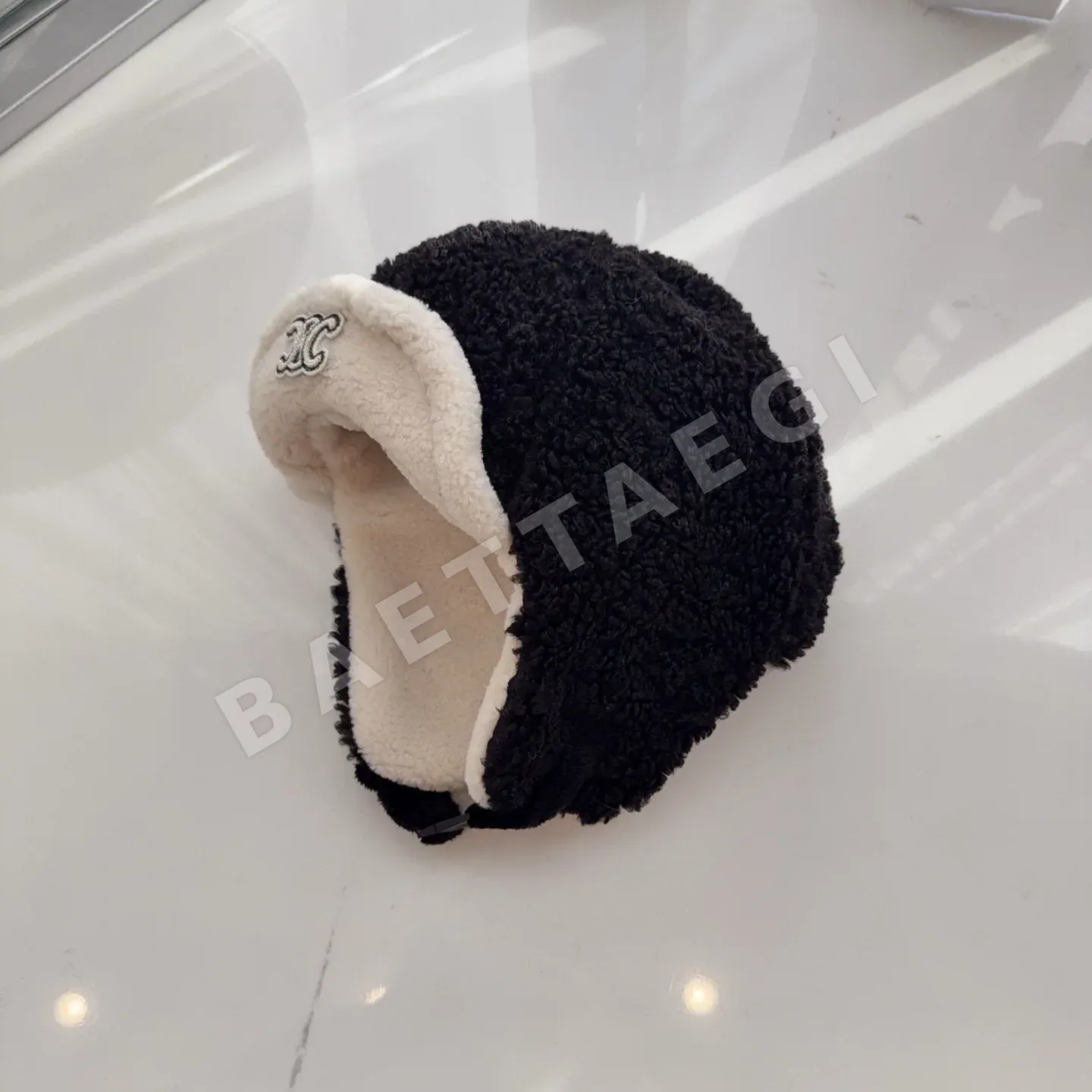 셀린느 램울 소재 컬러 블록 이어머프 모자 상세 이미지 2
