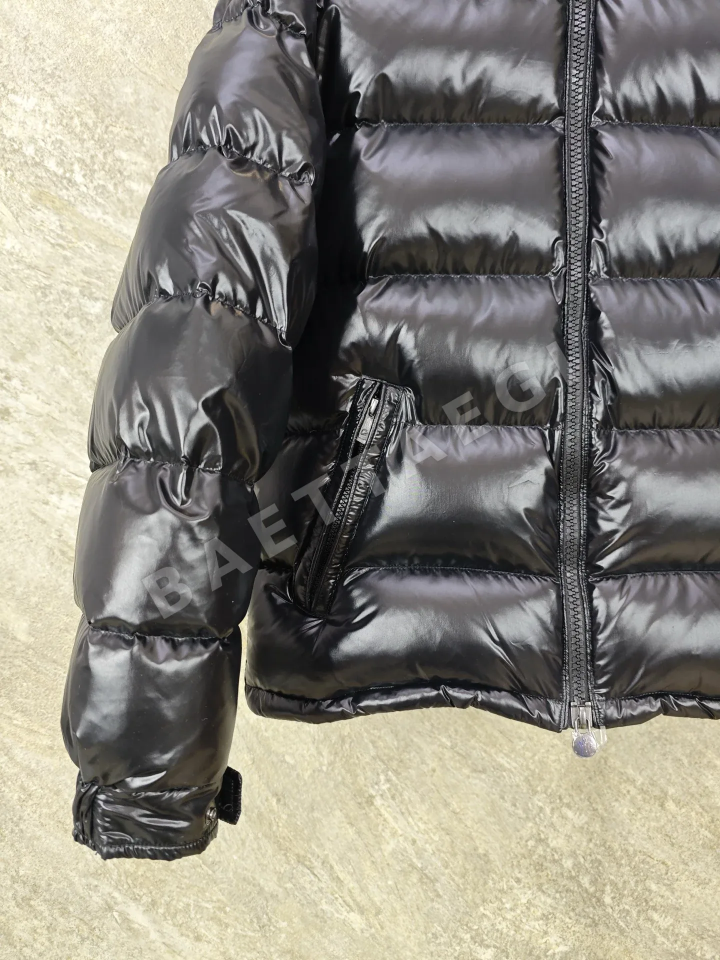 몽클레르 마야 후드 쇼트 다운 재킷(Moncler Maya Hooded Short Down Jacket) 상세 이미지 6