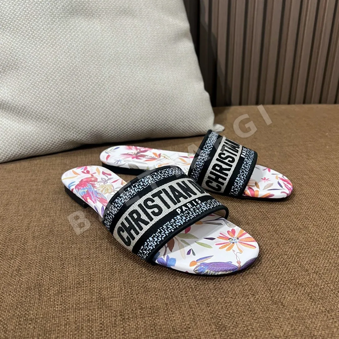 디올 자수 캔버스 샌들 상세 이미지 5