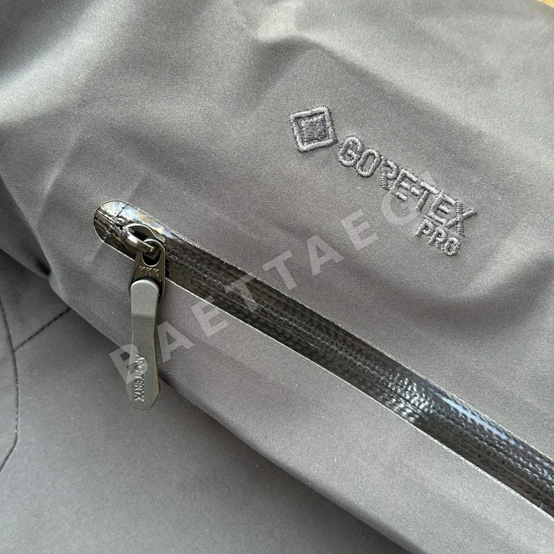 아크테릭스 [TZ] 알파 SV 자켓 6세대 블랙 골드 200130 Arc'teryx Alpha SV Jacket 6 24K Black 상세 이미지 21