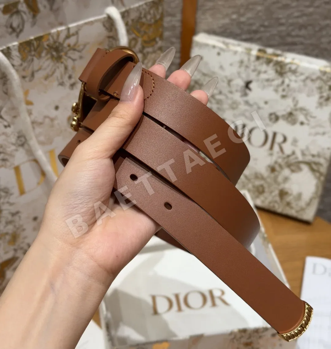 디올 메달리옹 스무스 카프스킨 벨트 상세 이미지 9