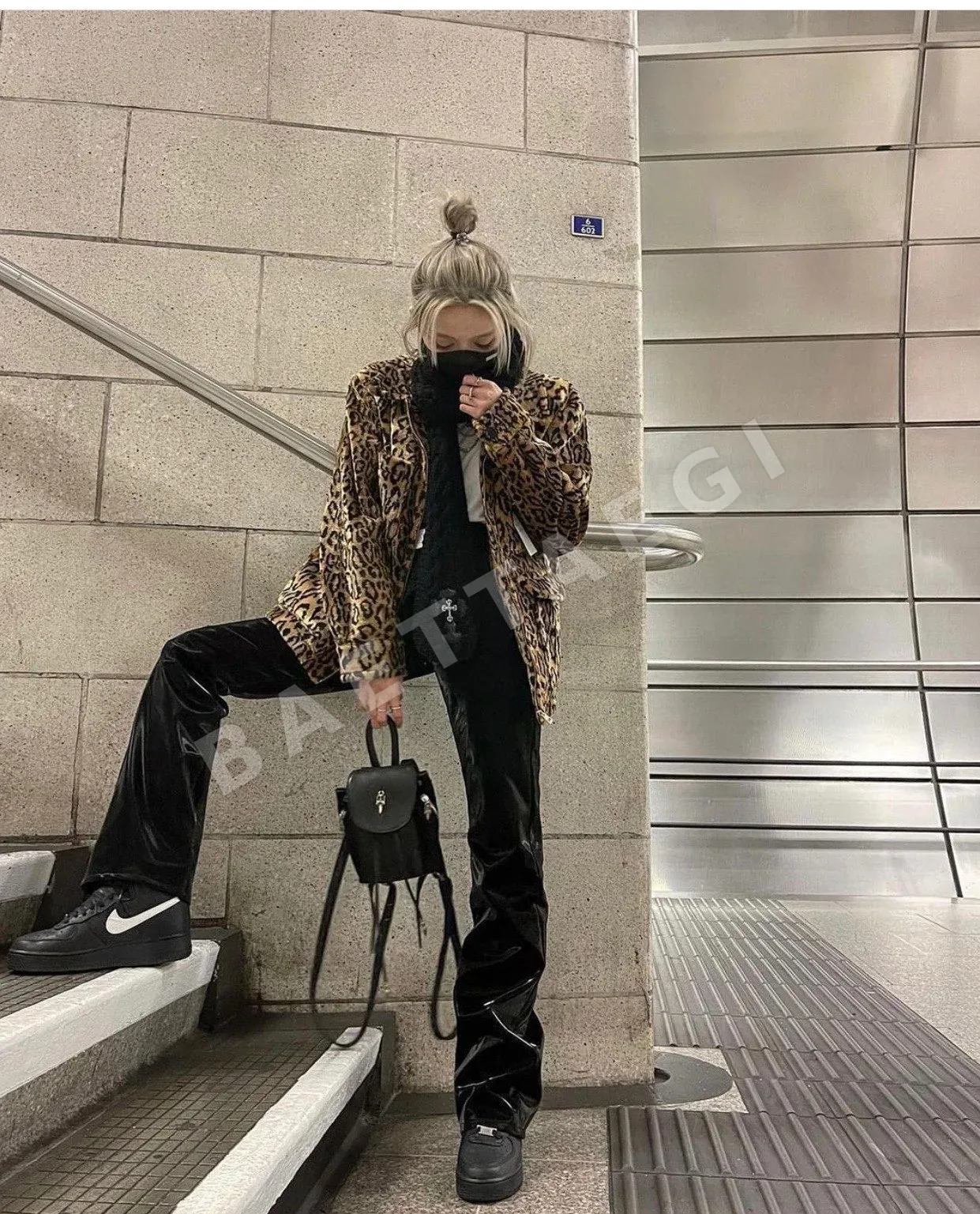 크롬하츠 가방 상세 이미지 6