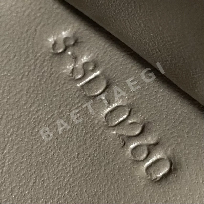 셀린느 그레이 초대형 카드지갑 상세 이미지 9