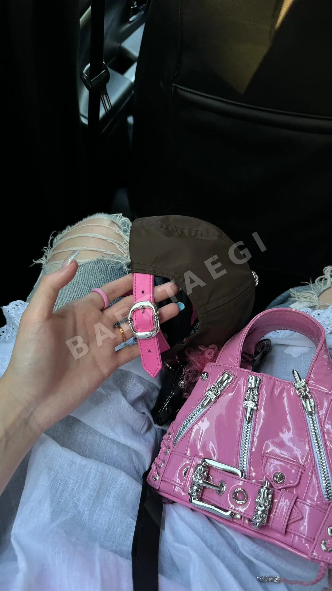 크롬하츠 핑크 페이턴트 가죽 모터사이클 가방 상세 이미지 11