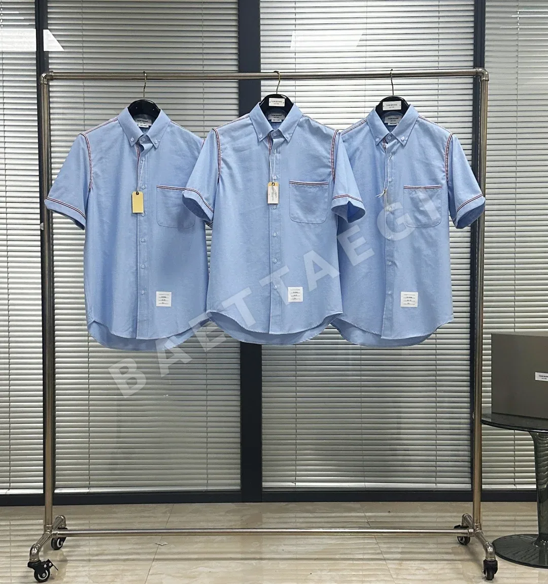 톰브라운 리본 장식 반팔 셔츠 50625