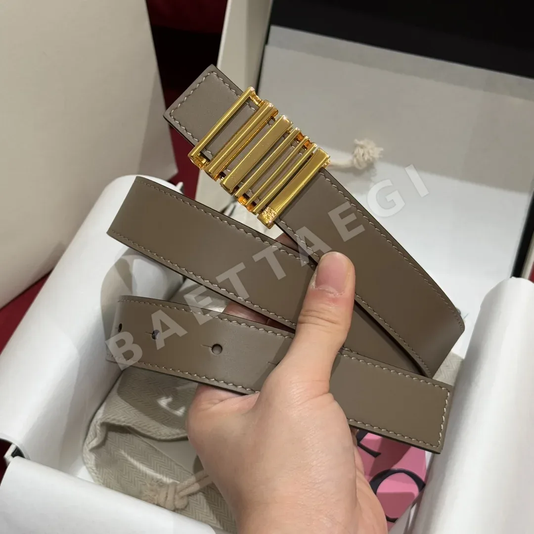 로에베 아나그램 버클 소가죽 벨트 상세 이미지 4