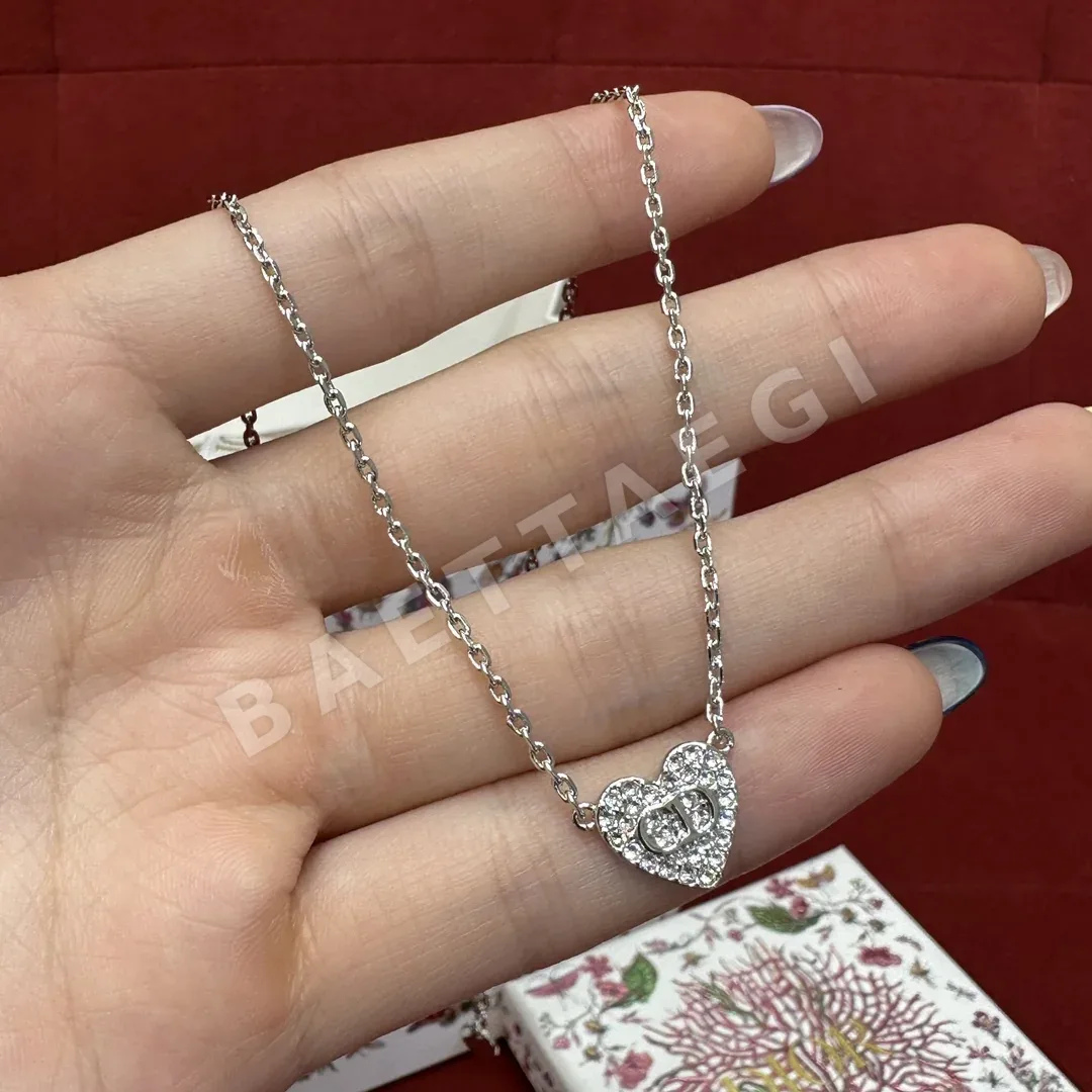 디올 클레어 드 륀느 하트 다이아몬드 목걸이 상세 이미지 2