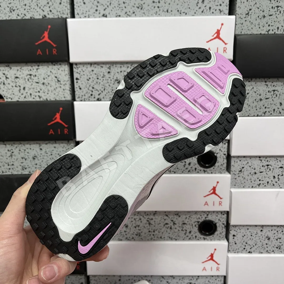 나이키 줌 보메로 18 13 IM2503 201112 Nike Zoom Vomero 18 -13 상세 이미지 8