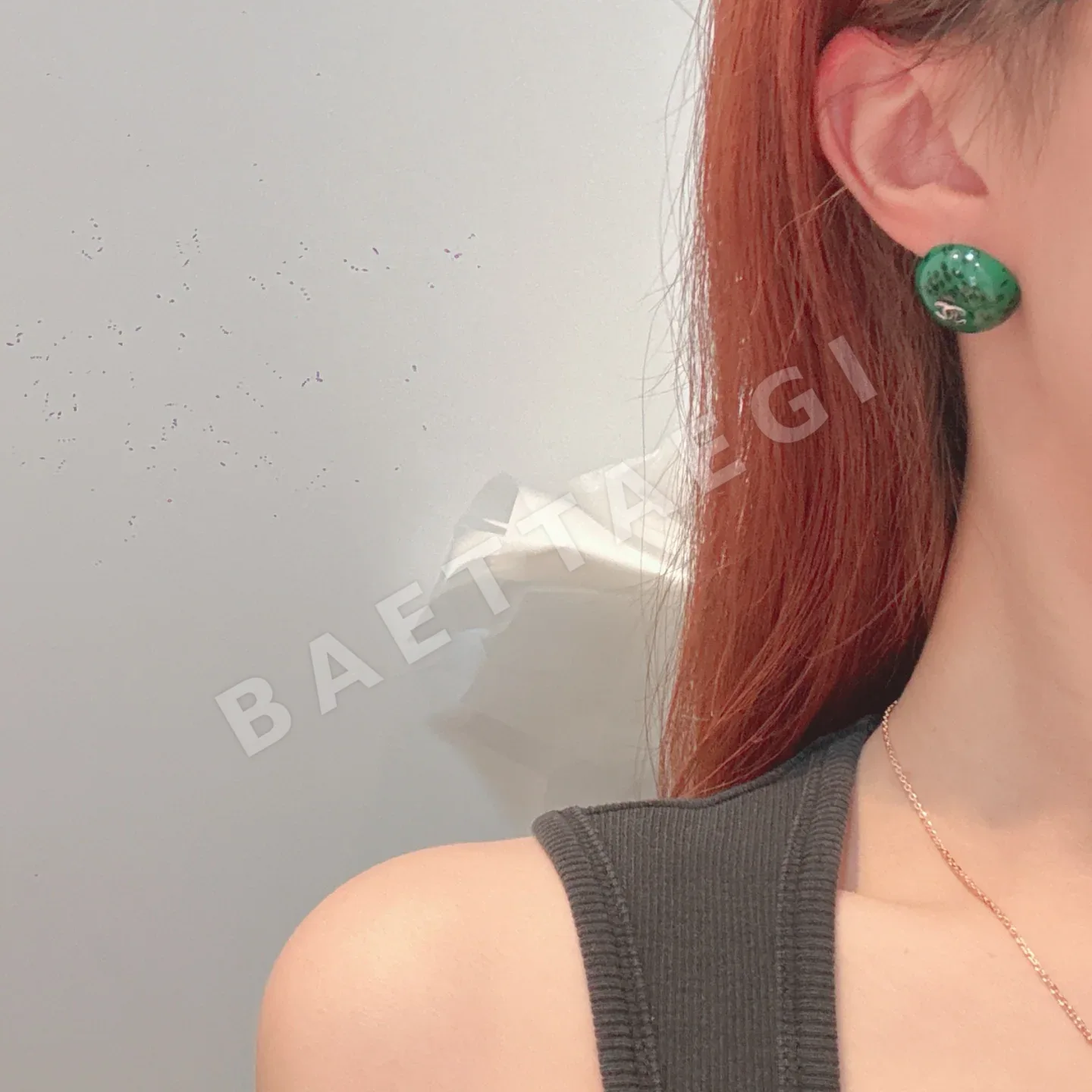 샤넬 제니 메티에다르 골드 더블 C 귀걸이 149363