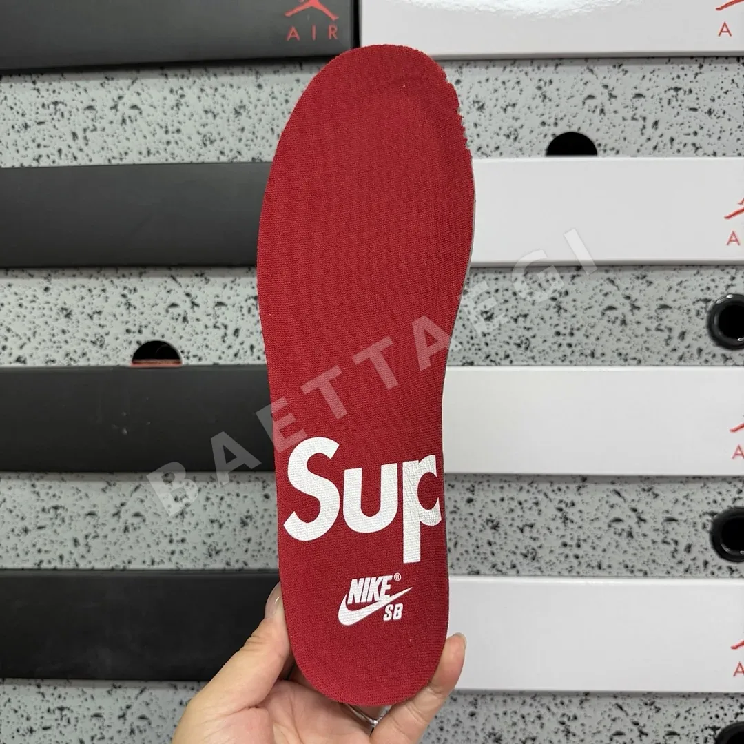 나이키 [S2] SB 덩크 로우 HQ8487-500 201033 Nike SB Dunk Low Supreme 94 Ink 상세 이미지 3