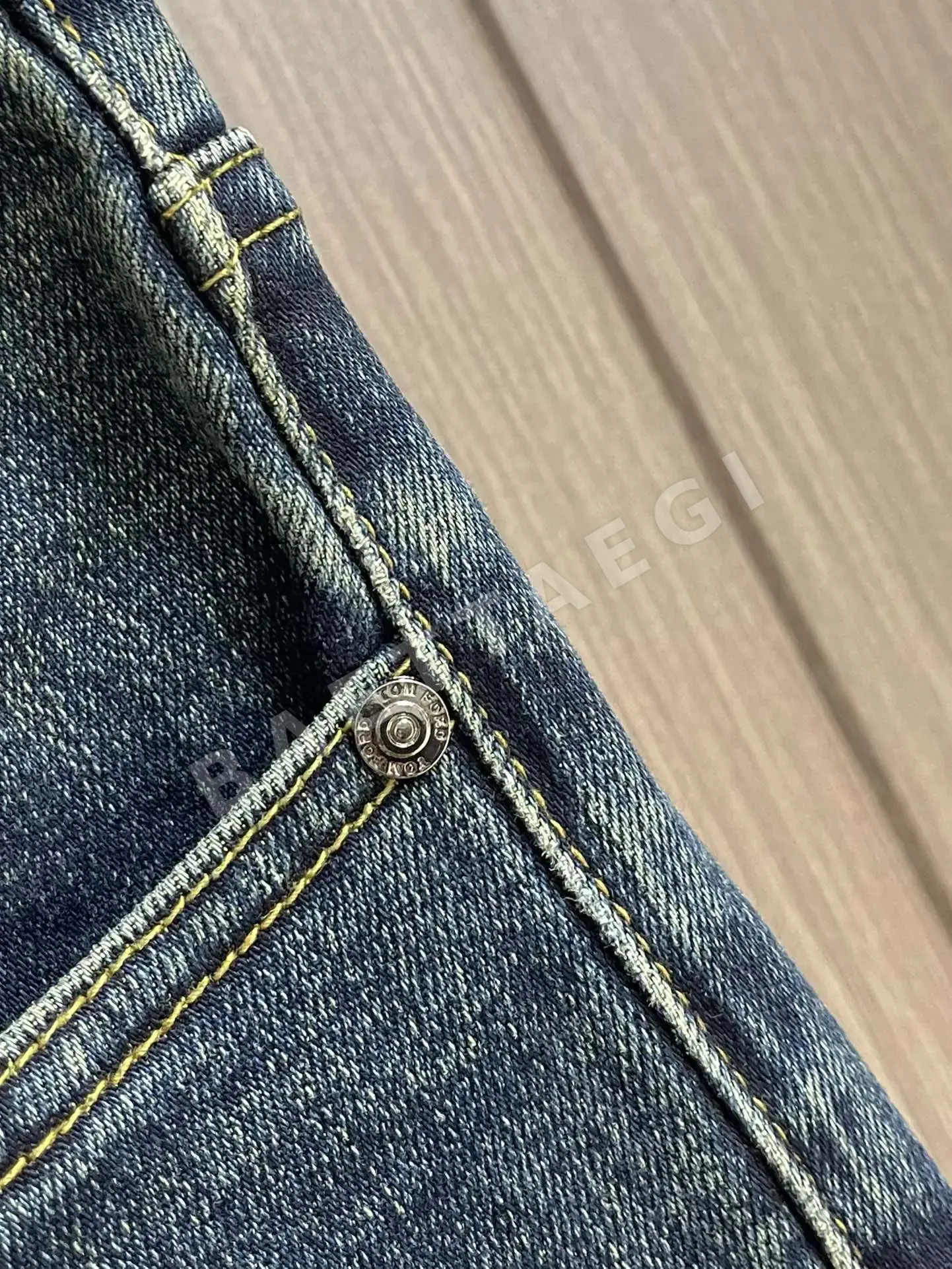 톰포드 워시드 데님 남성 바지 상세 이미지 5