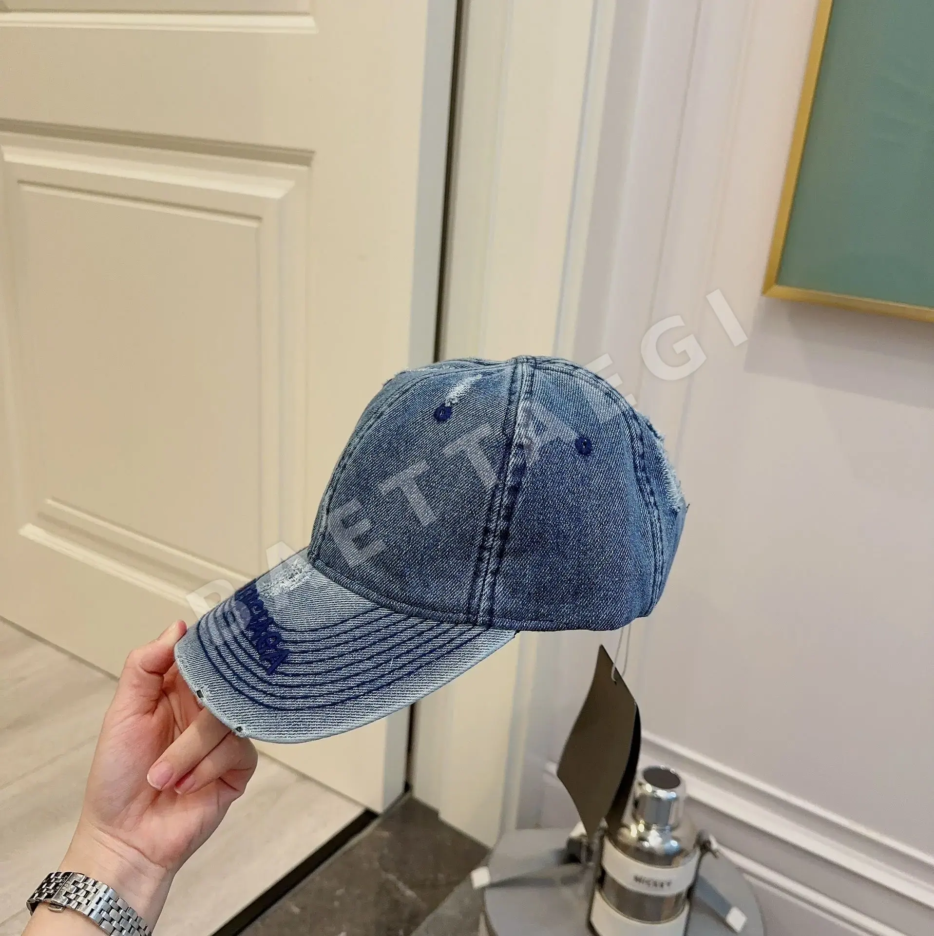 발렌시아가 워시드 데님 베이스볼캡 상세 이미지 6