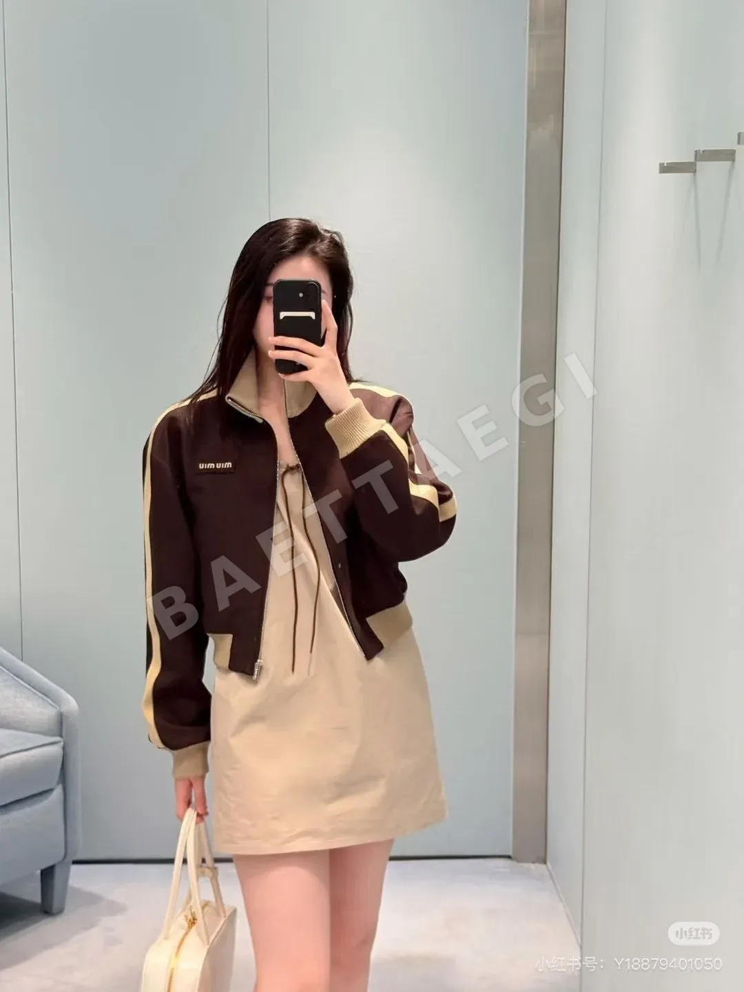미우미우 사이드 스트라이프 자수 여성 자켓 상세 이미지 5