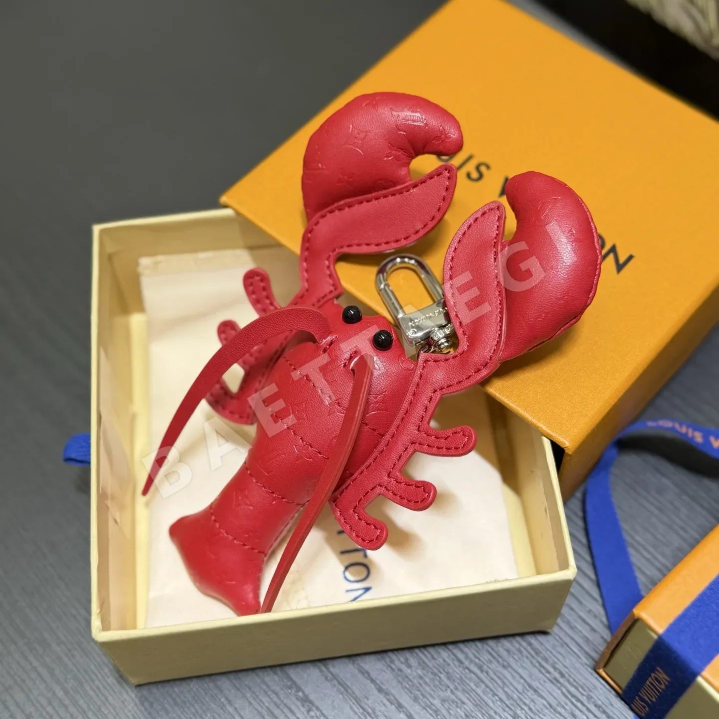 루이비통 로브스터 키링 악세사리 124549